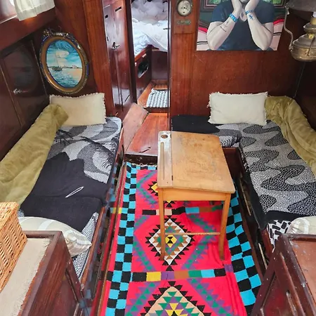 Botel Voilier Santana A