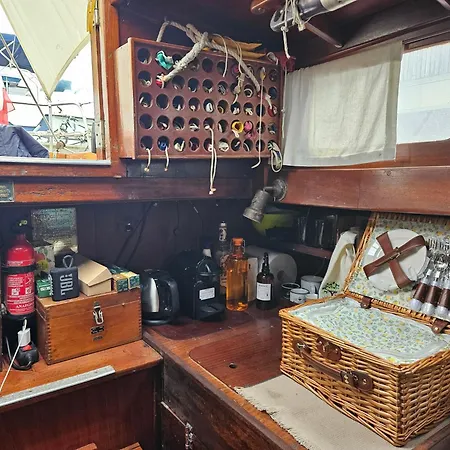 Botel Voilier Santana A